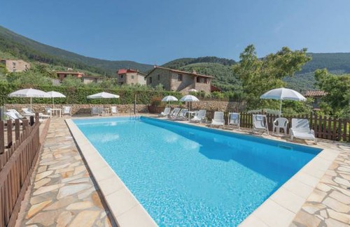 Buti Apartment | 3 bedroom accommodation in Buti (PI)