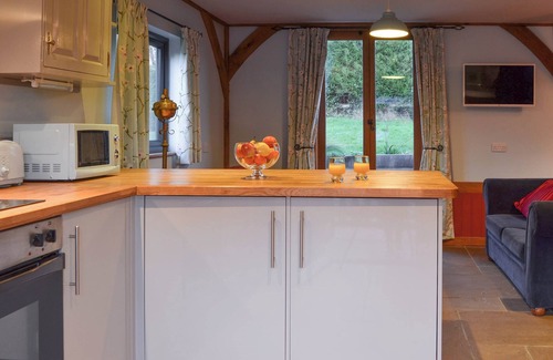 Battle Cottage | 3 bedroom accommodation in Ninfield, near Battle