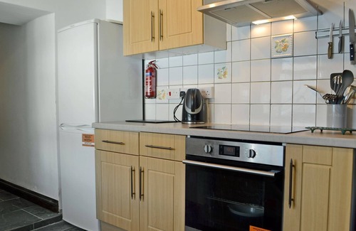 Margam Cottage | 3 bedroom accommodation in Cwmtwrch, near Swansea