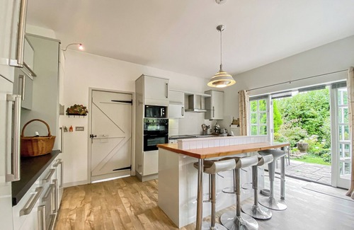 Nunney Cottage | 3 bedroom accommodation in Gare Hill, near Frome