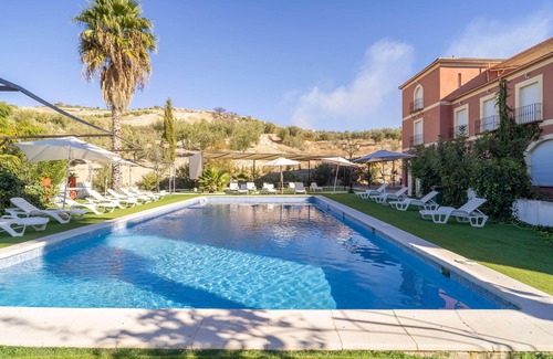 Baena Apartment | 3 bedroom accommodation in Baena