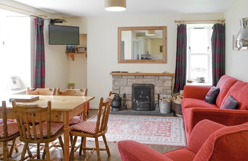 Lairg Cottage | 3 bedroom accommodation in Rosehall, near Lairg