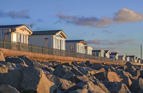 Kinmel Bay House | 3 bedroom accommodation in Kinmel Bay, Rhyl