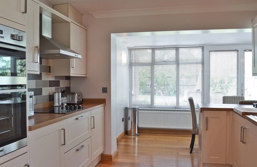 New Forest District Cottage | 3 bedroom accommodation in Brockenhurst, near Lyndhurst