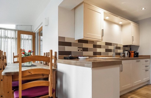 New Forest District Cottage | 3 bedroom accommodation in Brockenhurst, near Lyndhurst