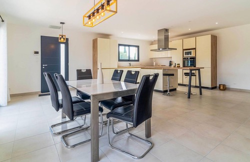 Bellegarde House | 3 bedroom amazing home in Bellegarde