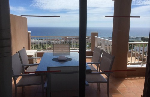 Mojacar Apartment | 3 bedroom apartment, wifi, U.K. television, parking and swimmingpool