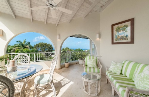 Merlin Bay Apartment | 3-bedroom apartment in Saint James with fitness room