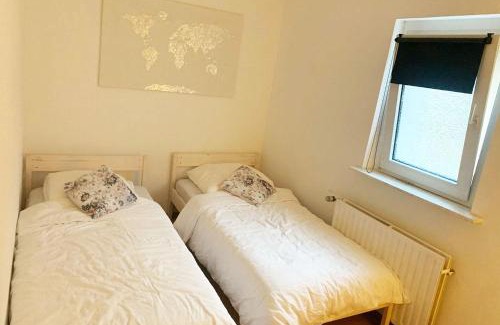 Rheindorf Apartment | 3 bedroom apartment in Leverkusen