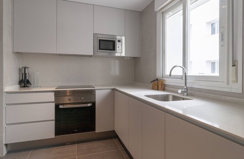Nueva Espana Apartment | 3 bedroom apartment in La Castellana Sharing Co.