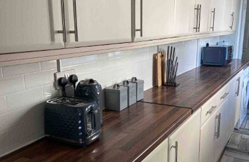 Golborne Apartment | 3-bedroom apartment in welcoming Golborne with WiFi