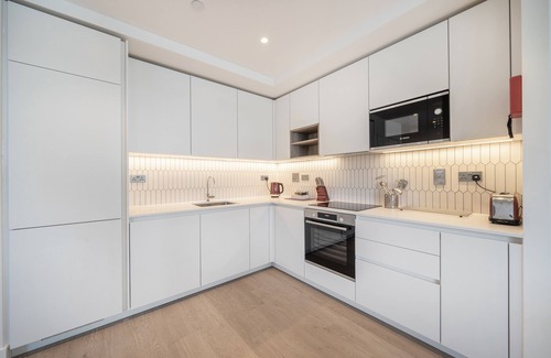 Wembley Central Apartment | 3 bedroom apartment in Wembley