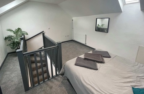 Worksop Apartment | 3 bedroom apartment in the village of Whitwell