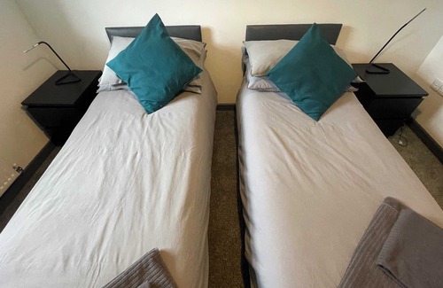 Worksop Apartment | 3 bedroom apartment in the village of Whitwell