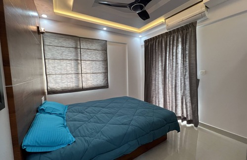 Kochi Apartment | 3 Bedroom Apartment in Kochi - 5 mnt from Lulumall