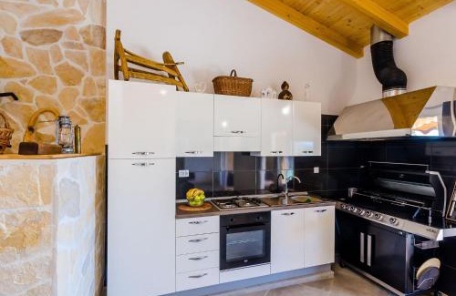 Vodovađa Villa | 3 Bedroom Apartment with Terrace and Private Pool