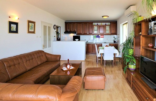 Kostrena Apartment | 3 bedroom awesome apartment in Kostrena