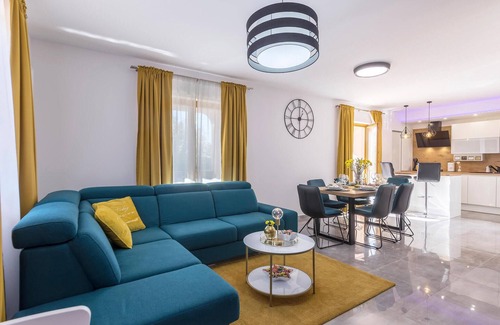 Kavran Apartment | 3 bedroom awesome apartment in Kavran