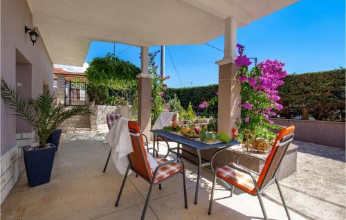 Bezjaki Apartment | 3 Bedroom Awesome Apartment In Rijeka