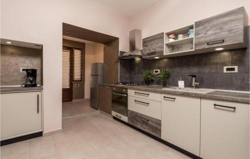 Bezjaki Apartment | 3 Bedroom Awesome Apartment In Rijeka