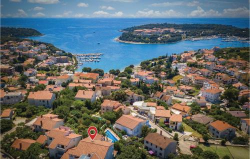 Pjescana Uvala Apartment | 3 Bedroom Awesome Apartment In Pula