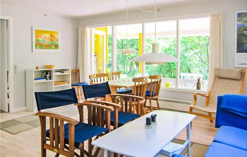 Pedersker House | 3 Bedroom Awesome Home In Aakirkeby