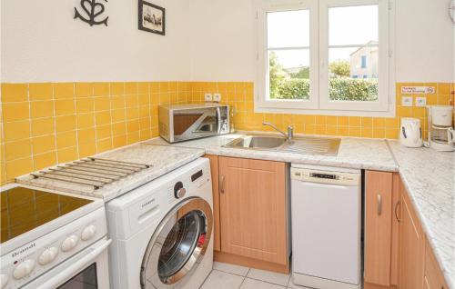 Aigues-Mortes House | 3 Bedroom Awesome Home In Aigues-Mortes