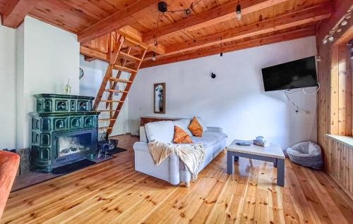 Nowe Warpno House | 3 Bedroom Awesome Home In Nowe Warpno