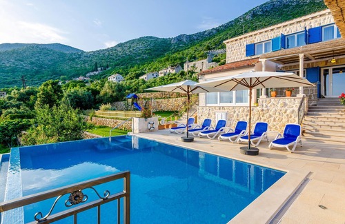 Brsecine House | 3 bedroom awesome home in Brsecine