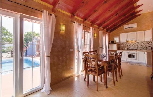 Nerezine House | 3 Bedroom Awesome Home In Nerezine
