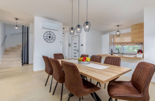 Marcana House | 3 bedroom beautiful home in Segotici