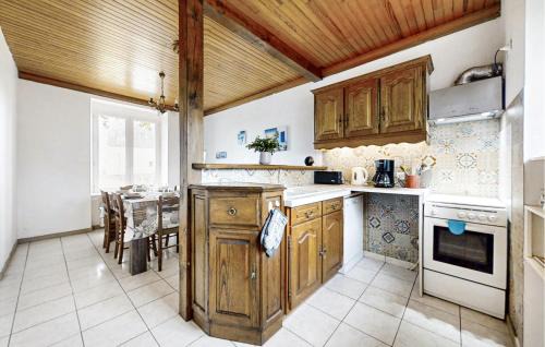 Pont-Aven House | 3 Bedroom Beautiful Home In Pont-Aven