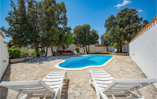 Peruski House | 3 Bedroom Beautiful Home In Pavicini