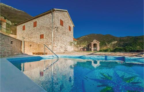 Tomicici House | 3 Bedroom Beautiful Home In Tivat