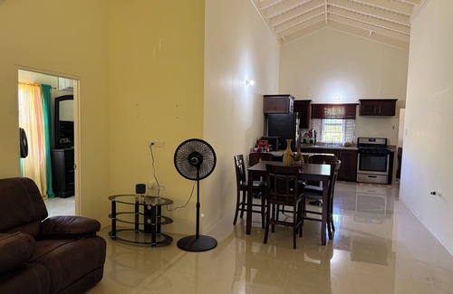 Falmouth House | 3-bedroom bungalow located in the Gated Community of Stonebrook Manor