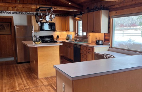 Bozeman Cabin | 3-bedroom cabin in beautiful Bridger Canyon