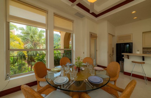 Herradura Condo | 3 Bedroom Condo with Beach Club & Ocean Views