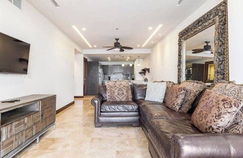 Barrio Los Faroles Apartment | 3 Bedroom Condo in Croc's Casino Resort