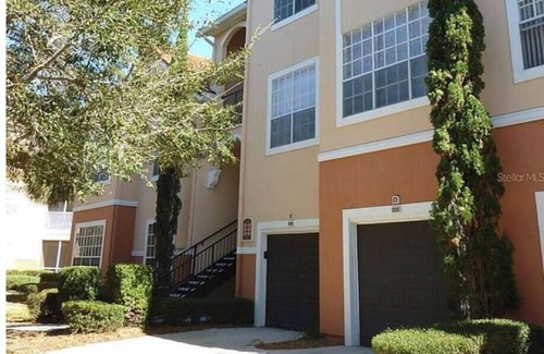Vamo Condo | 3-bedroom condo in enchanting Sarasota with WiFi, AC, fitness room