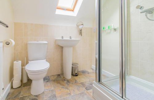 Peterborough House | 3 Bedroom Contractor House By Your Lettings Short Lets & Serviced Accommodation Peterborough With Free WiFi and Parking