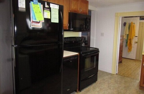 Wellfleet Cottage | 3 Bedroom Cottage by the Harbor (1667)