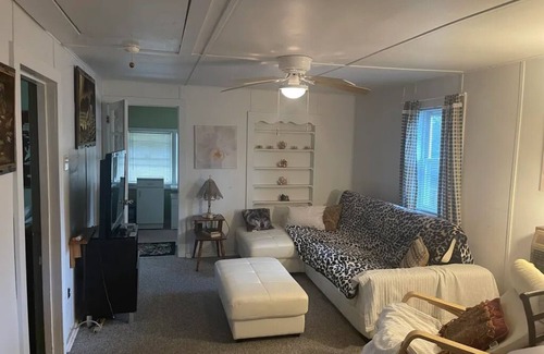 Greentown Cottage | 3 Bedroom Cottage Inside Promised Land State Park!