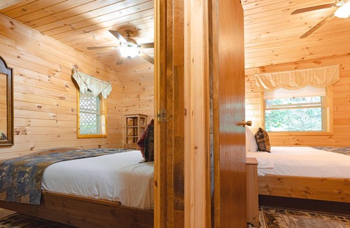 Long Lake Cottage | 3 Bedroom Cottage, sleeps 8