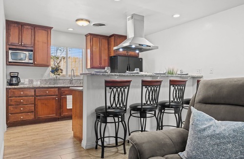 Panama House | 3-bedroom Countryside Home in adorable Bakersfield with AC, Wi-Fi, Pet Friendly