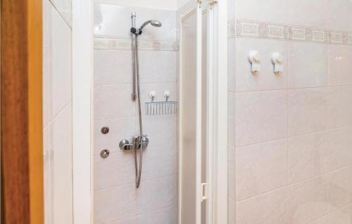 Martinski Apartment | 3 Bedroom Cozy Apartment In Nedescina