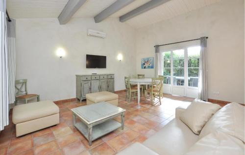 Callian House | 3 Bedroom Cozy Home In Callian