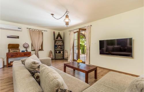 Rab House | 3 Bedroom Cozy Home In Palit