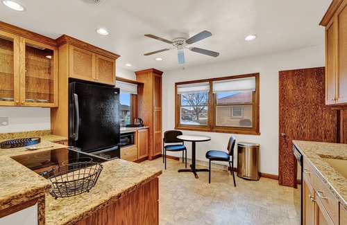 Milwaukee House | 3 Bedroom, cozy house in Milwaukee near airport