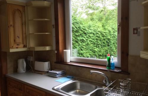 South Galson Apartment | 3 Bedroom Culduthel House Free Parking