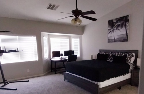 North Las Vegas House | 3 Bedroom Desert Oasis